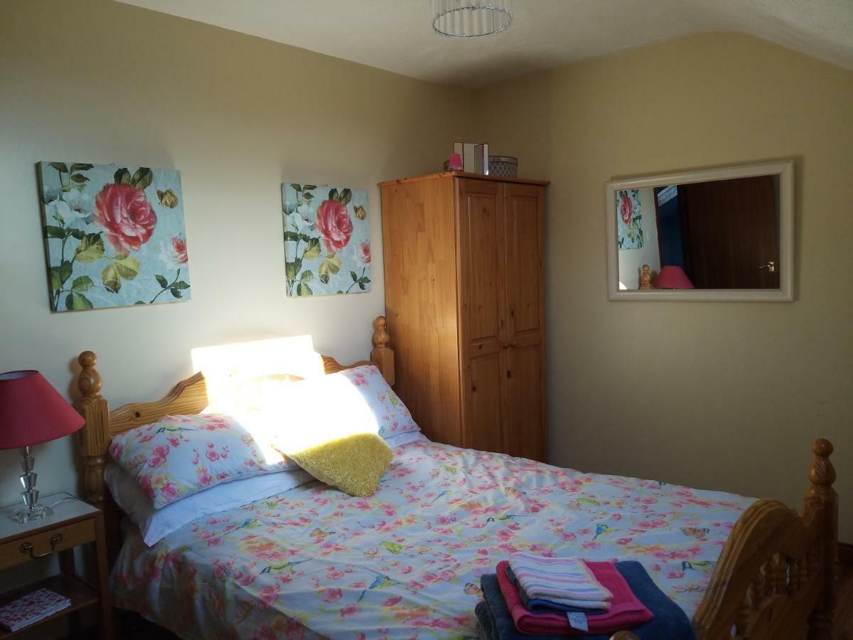 Antrim Heights Bnb ภายนอก รูปภาพ